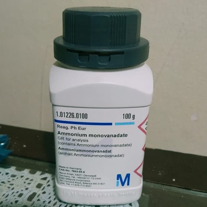Amonium metavanadat (NH₄VO₃)