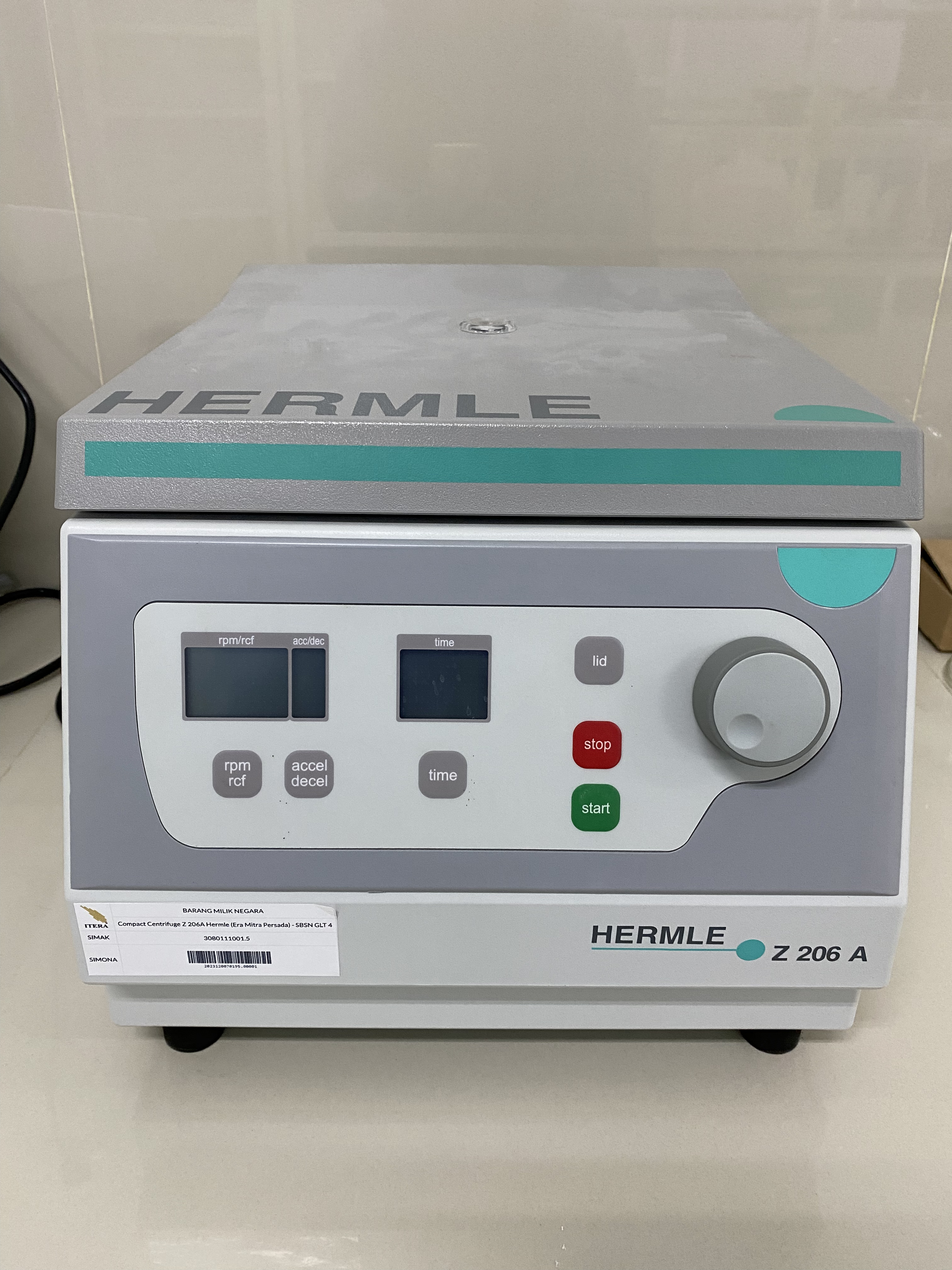Centrifuge