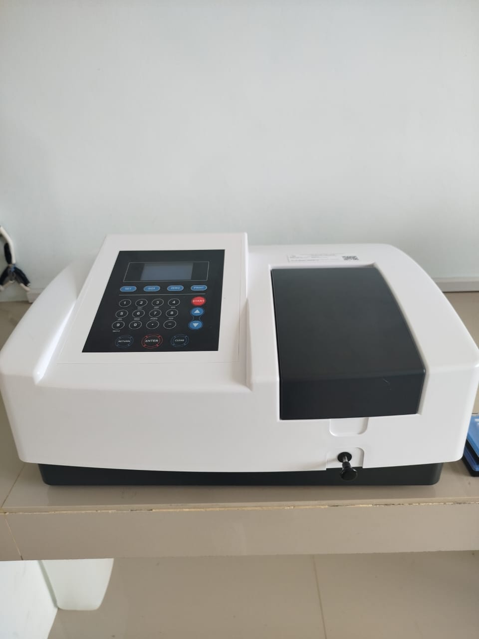 Spektrofotometer UV-Vis