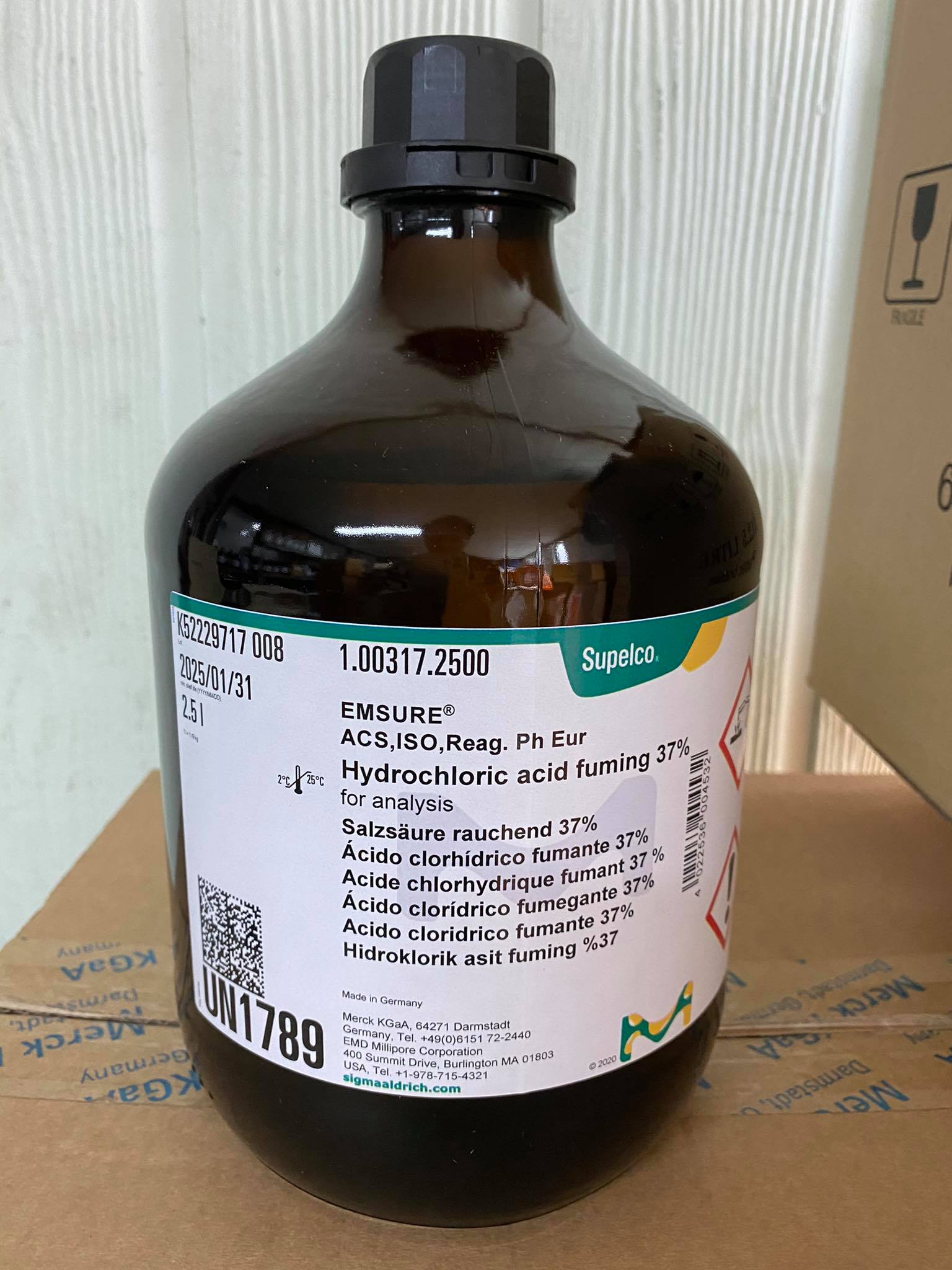 Asam Klorida Fuming 37%