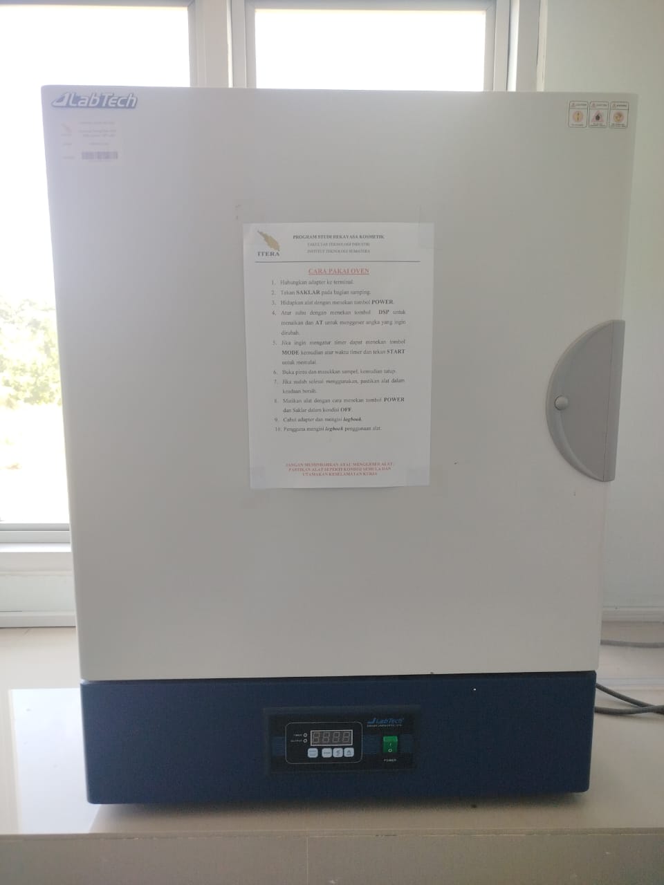 Oven